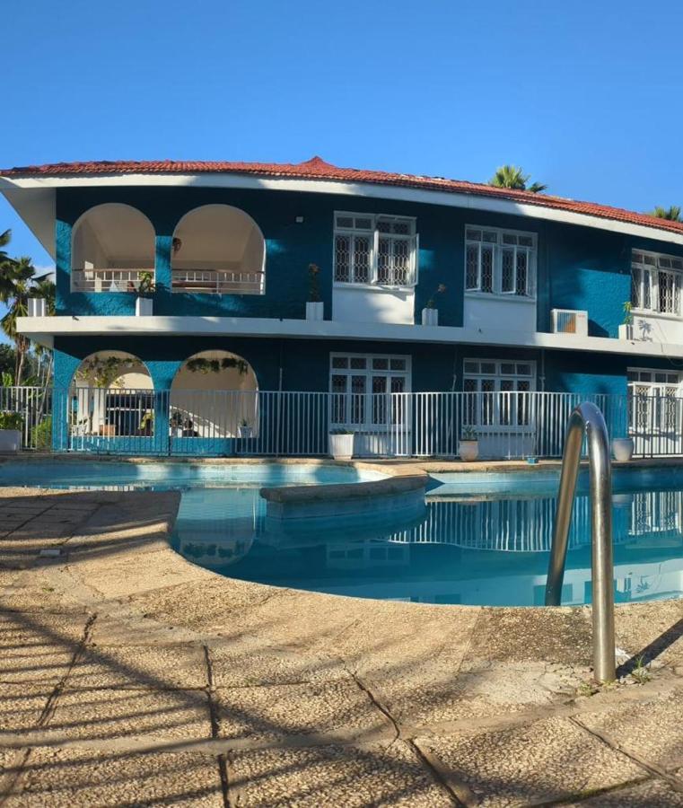 Gallivanters Hostel Dar es Salaam Buitenkant foto