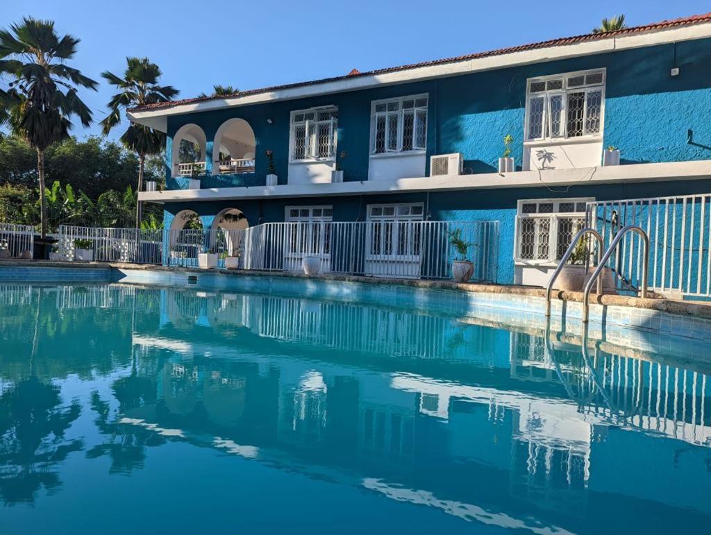 Gallivanters Hostel Dar es Salaam Buitenkant foto